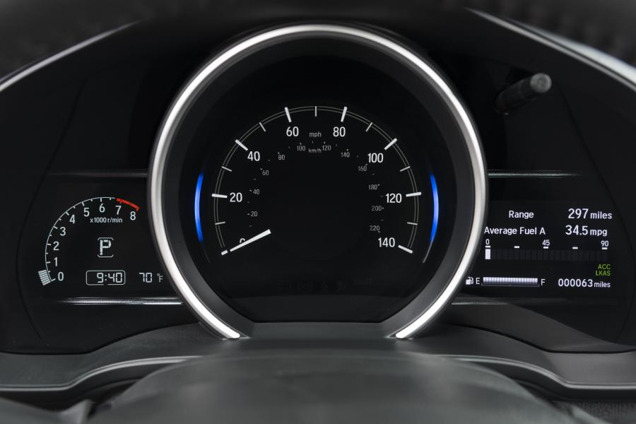Панель приборов Honda Fit 2017 года  (NA) (фото 34 из 50)